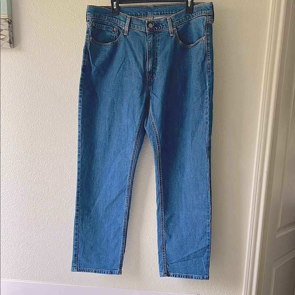Men’s Levi's Blue Straight Jeans Classic Style. Size 36/30